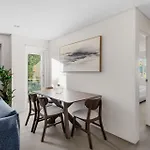 Stylish Clovelly Getaway Near Bondi Beach